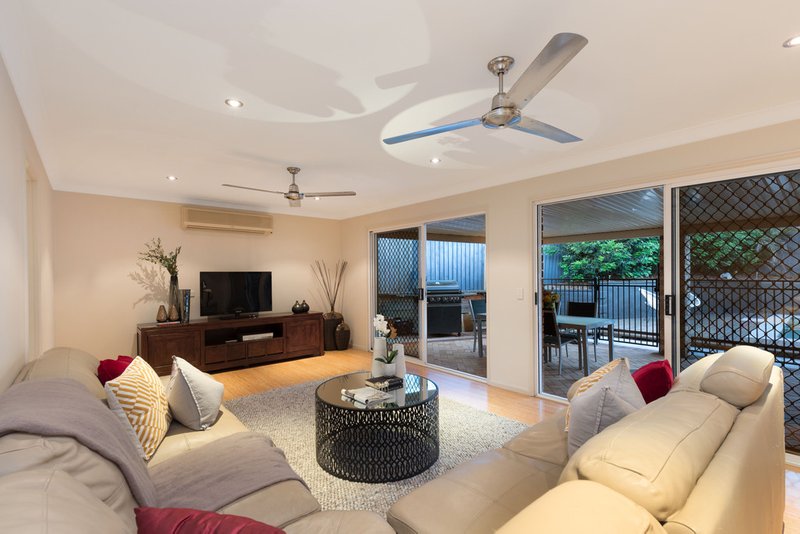 Photo - 12 Howard Court, Arana Hills QLD 4054 - Image 3