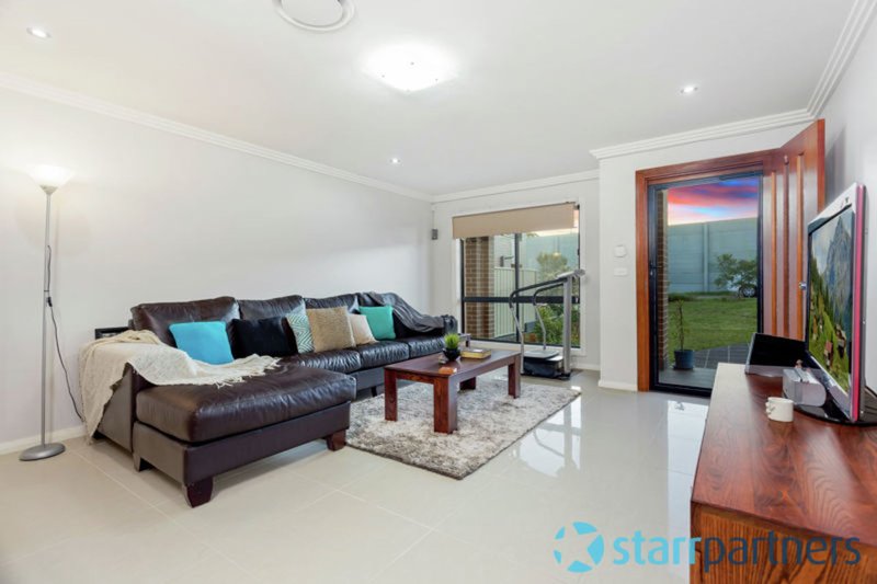 Photo - 12 Hoya Way, Glenwood NSW 2768 - Image 2