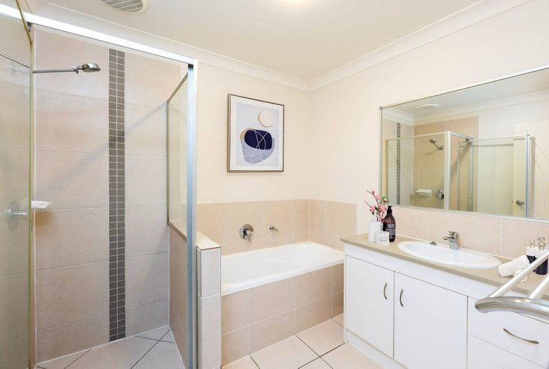 Photo - 1/2 Hudson Court, Coomera QLD 4209 - Image 14