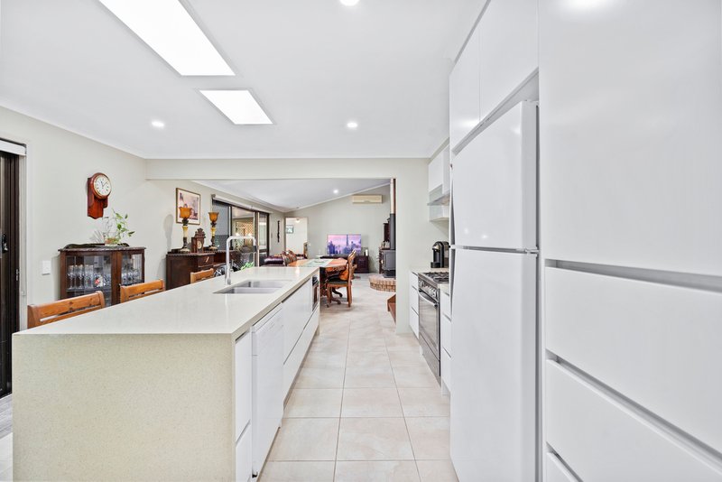 Photo - 12 Hugh Guinea Court, Worongary QLD 4213 - Image 3