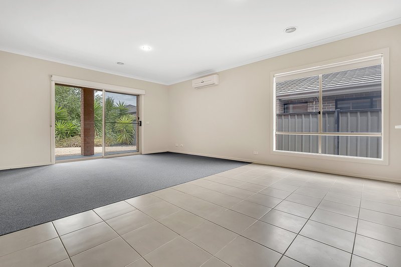 Photo - 12 Humber Street, Craigieburn VIC 3064 - Image 14