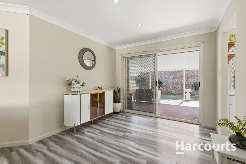 Photo - 12 Huon Place, Forest Lake QLD 4078 - Image 5