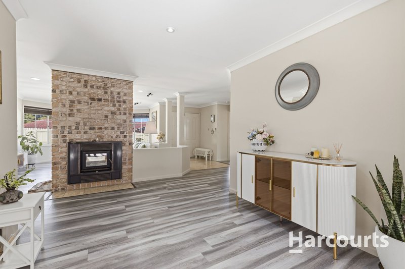 Photo - 12 Huon Place, Forest Lake QLD 4078 - Image 6