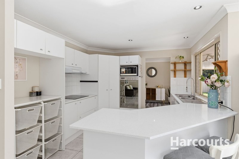 Photo - 12 Huon Place, Forest Lake QLD 4078 - Image 8