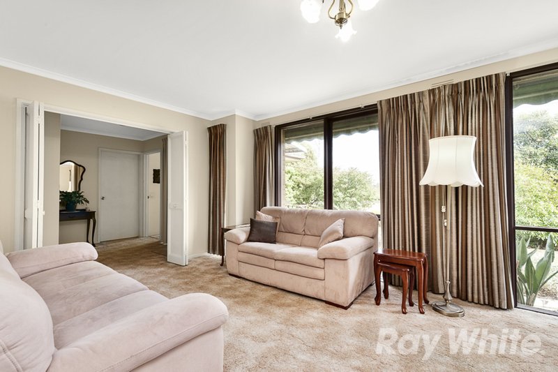 Photo - 12 Huxley Avenue, Mulgrave VIC 3170 - Image 5