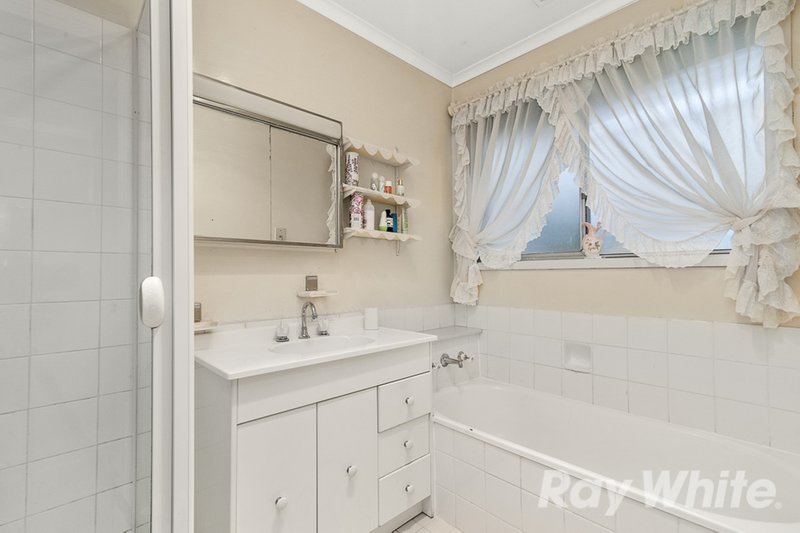 Photo - 12 Huxley Avenue, Mulgrave VIC 3170 - Image 9