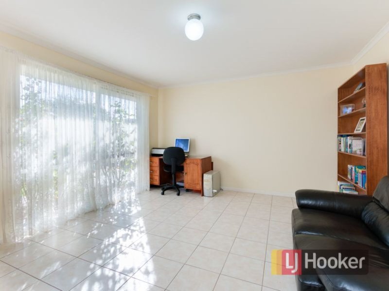 Photo - 12 Hyssop Drive, Hallam VIC 3803 - Image 7