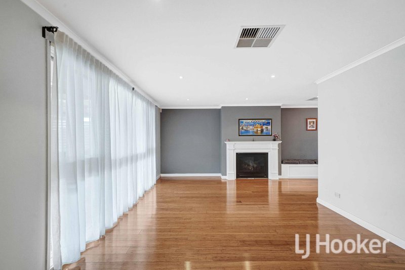 Photo - 12 Inez Court, Melton VIC 3337 - Image 5