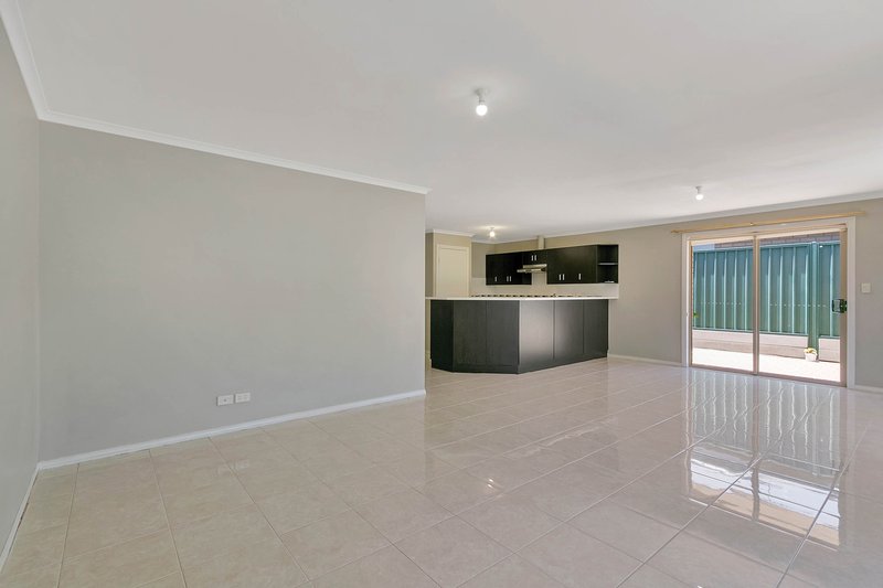 Photo - 12 Innes Street, Elizabeth Park SA 5113 - Image 5