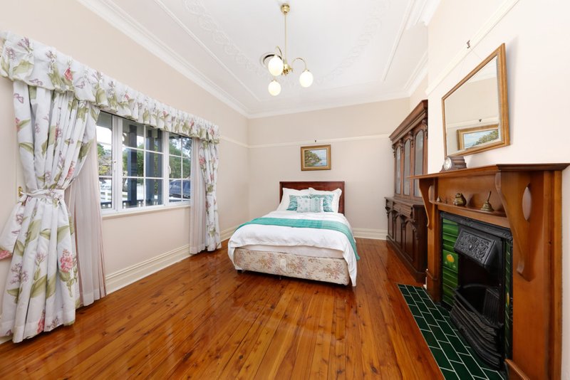 Photo - 12 Inverness Avenue, Penshurst NSW 2222 - Image 5