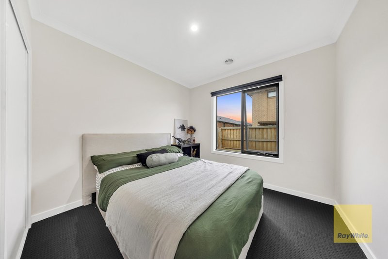 Photo - 12 Ionica Loop, Truganina VIC 3029 - Image 14