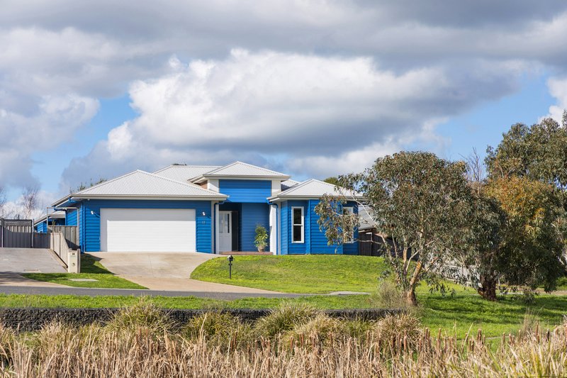 Photo - 12 Irene Way, Kyneton VIC 3444 - Image 1