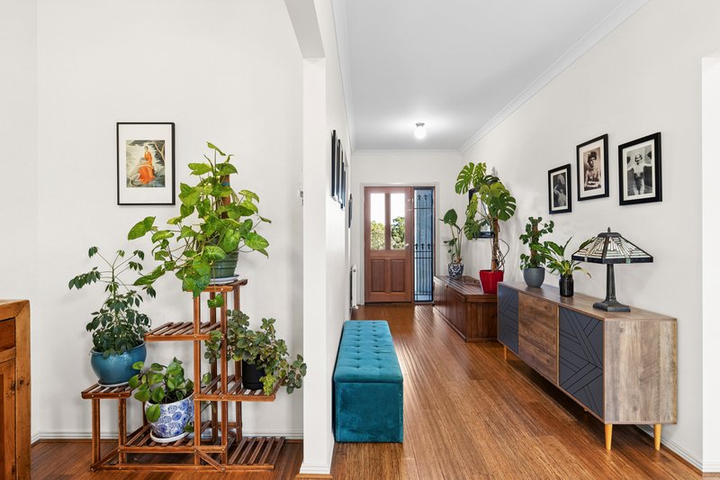 Photo - 12 Irene Way, Kyneton VIC 3444 - Image 3