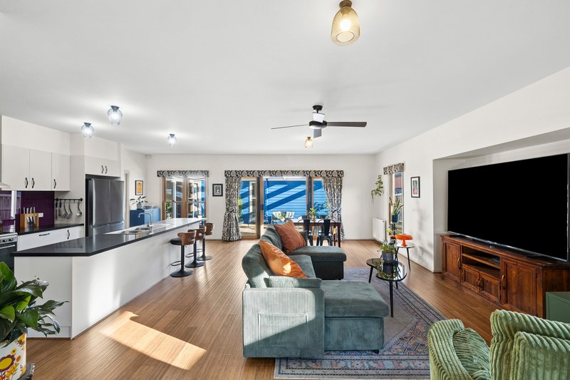 Photo - 12 Irene Way, Kyneton VIC 3444 - Image 5
