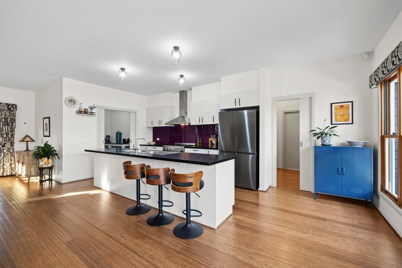 Photo - 12 Irene Way, Kyneton VIC 3444 - Image 7