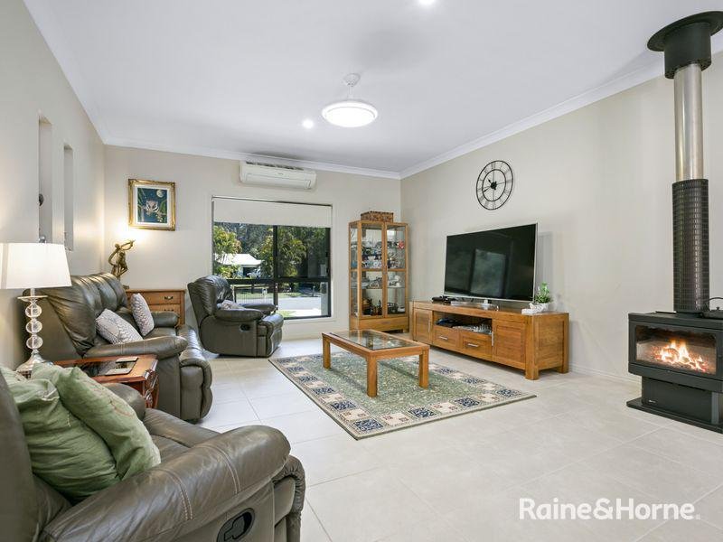 Photo - 12 Ironbark Court, Lake Macdonald QLD 4563 - Image 9