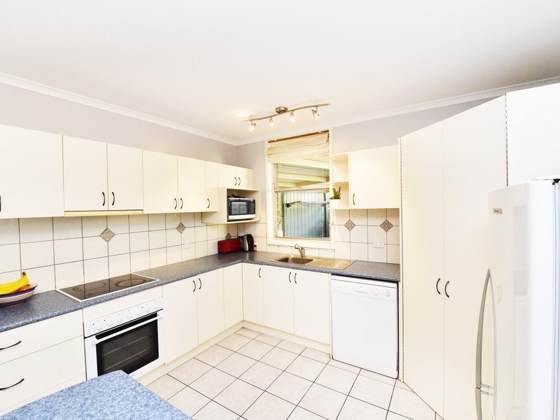 Photo - 12 Irvine Crescent, Araluen NT 0870 - Image 2