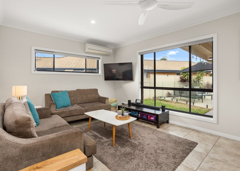 Photo - 12 Ivy Crescent, Old Bar NSW 2430 - Image 8