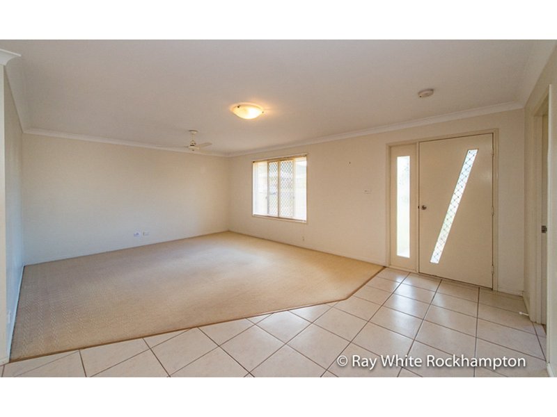 Photo - 12 Jacaranda Place, Norman Gardens QLD 4701 - Image 2