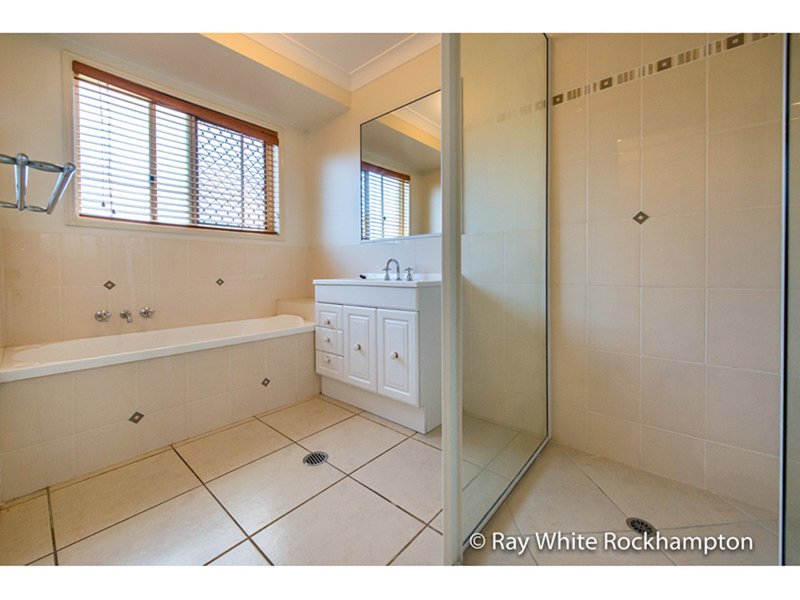 Photo - 12 Jacaranda Place, Norman Gardens QLD 4701 - Image 18