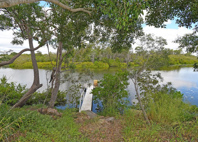 Photo - 12 Jacqueline Dr , Pacific Haven QLD 4659 - Image 25