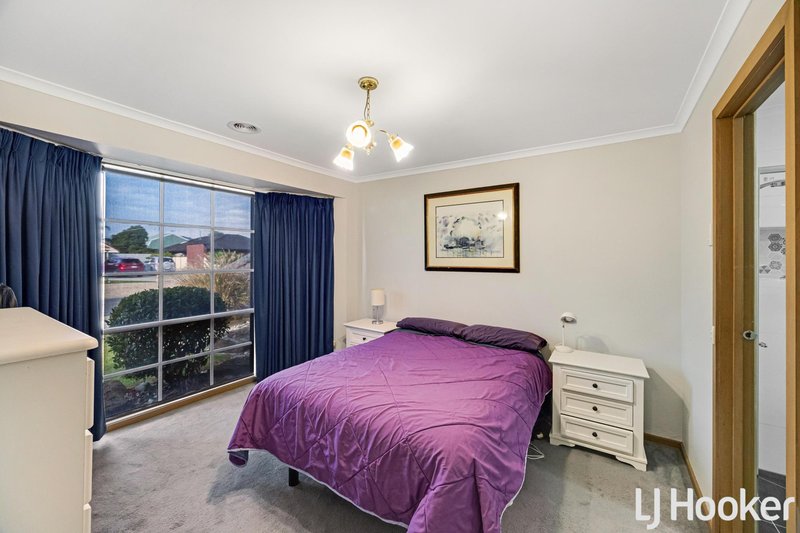 Photo - 12 Jarrah Court, Hoppers Crossing VIC 3029 - Image 6