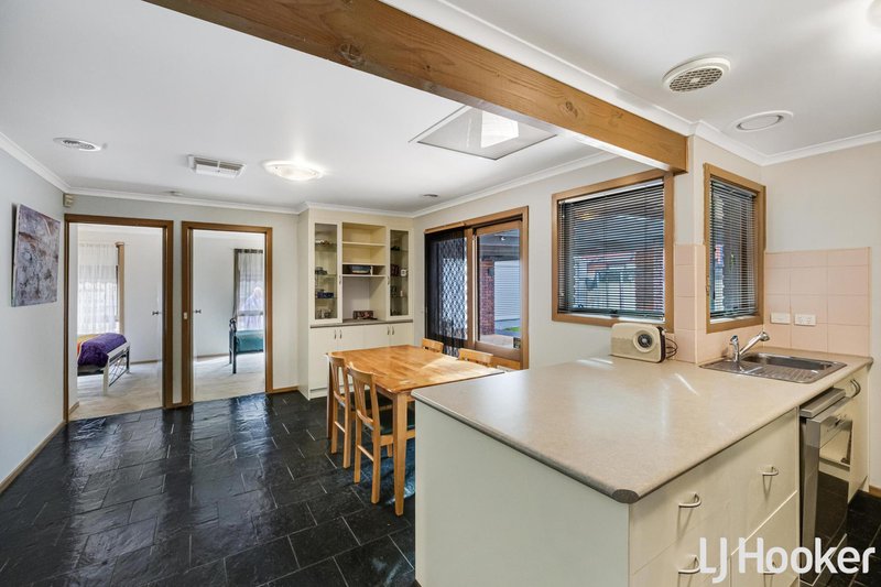 Photo - 12 Jarrah Court, Hoppers Crossing VIC 3029 - Image 10