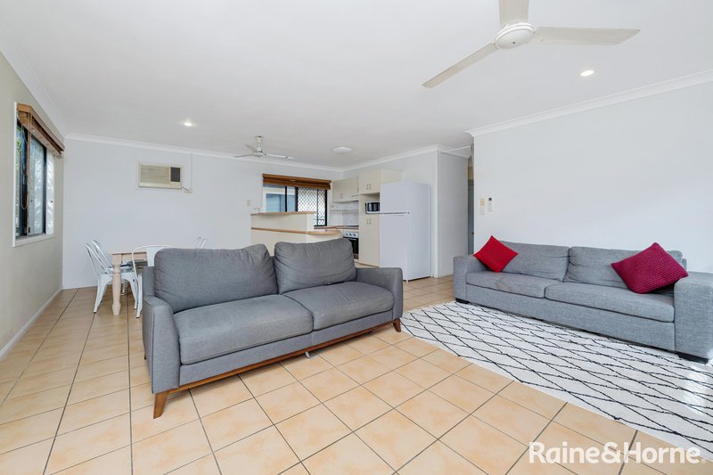 Photo - 12 Jasmine Court, Kirwan QLD 4817 - Image 2