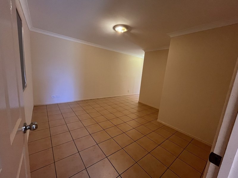 Photo - 12 Jasmine Place, Beenleigh QLD 4207 - Image 17