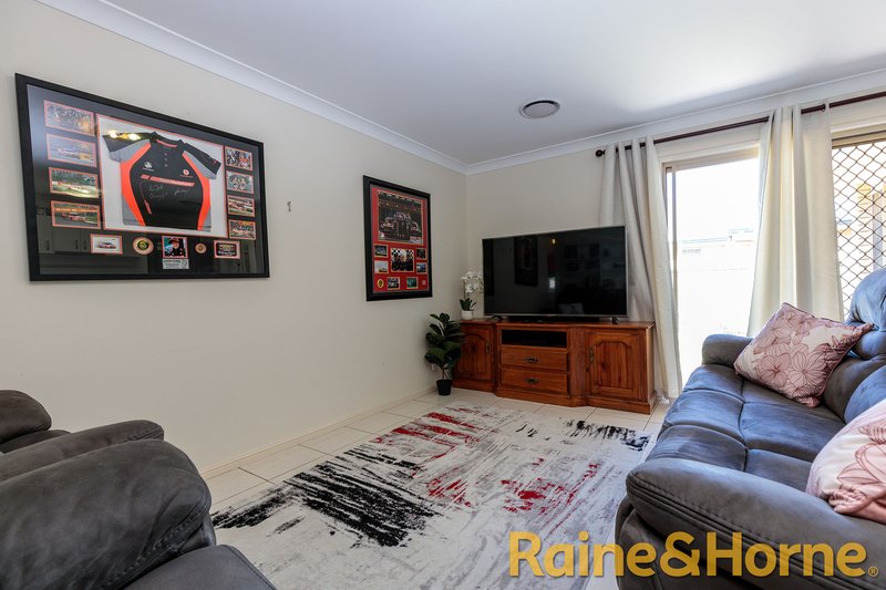 Photo - 12 Javea Close, Dubbo NSW 2830 - Image 2