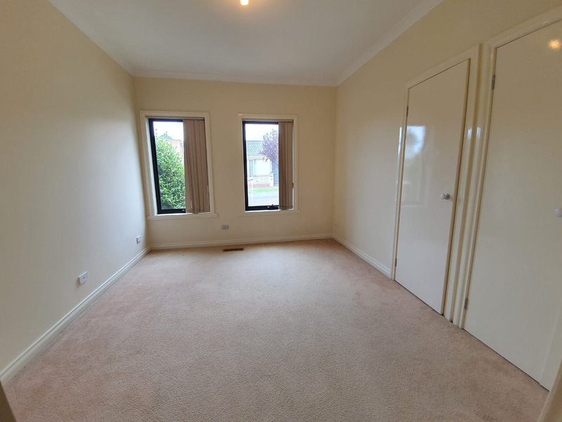 Photo - 12 Jeanette Street, Clayton VIC 3168 - Image 9