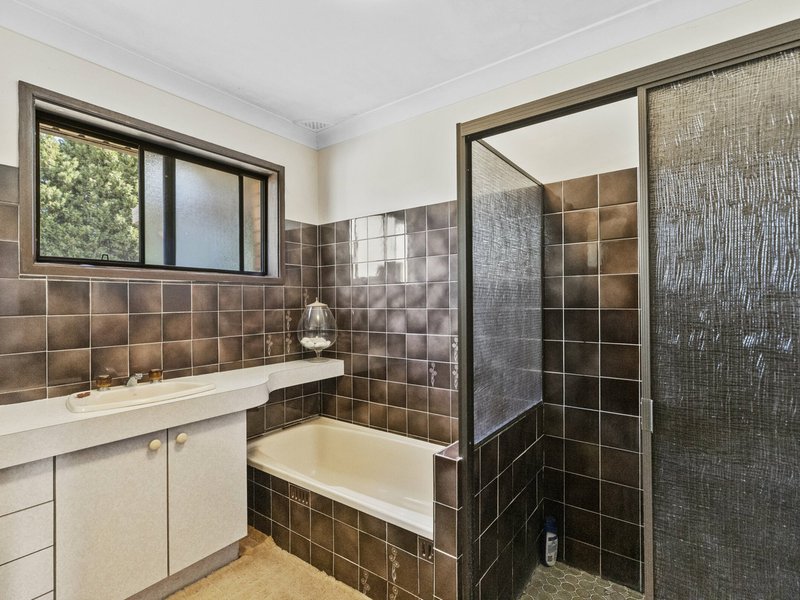 Photo - 12 Jeannie Crescent, Berkeley Vale NSW 2261 - Image 17