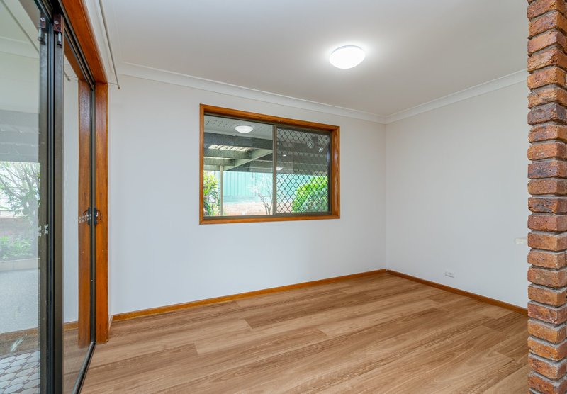 Photo - 12 Jeffrey Court, Mount Warren Park QLD 4207 - Image 9