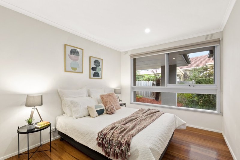 Photo - 12 Jeffrey Drive, Ringwood VIC 3134 - Image 5