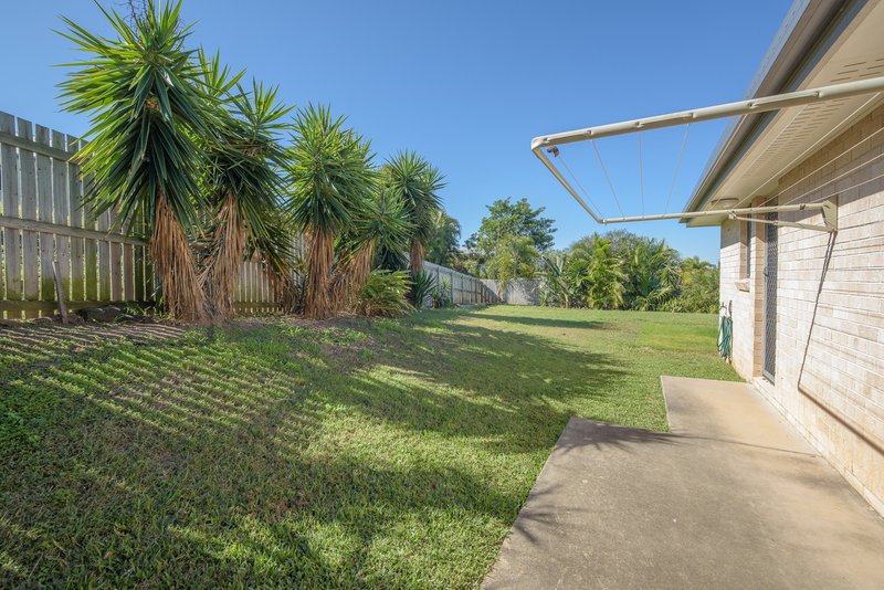 Photo - 12 Jenolan Court, New Auckland QLD 4680 - Image 5