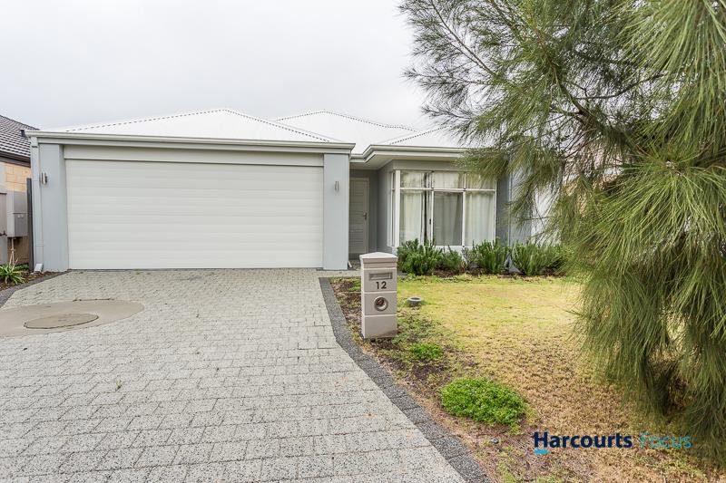 12 Jindabyne Street, Hilbert WA 6112