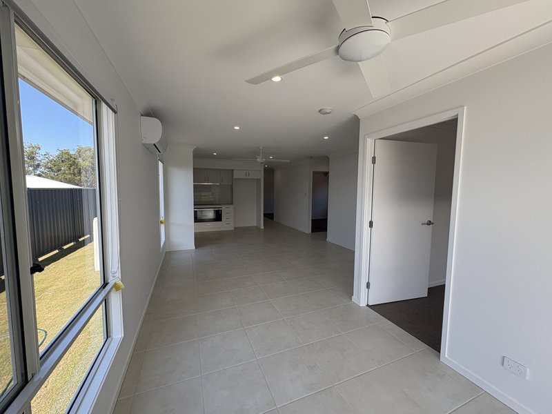 Photo - 12 Jindilli Way, Tinana QLD 4650 - Image 3