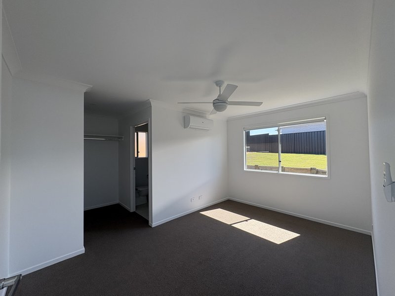 Photo - 12 Jindilli Way, Tinana QLD 4650 - Image 4