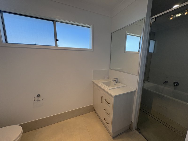 Photo - 12 Jindilli Way, Tinana QLD 4650 - Image 16