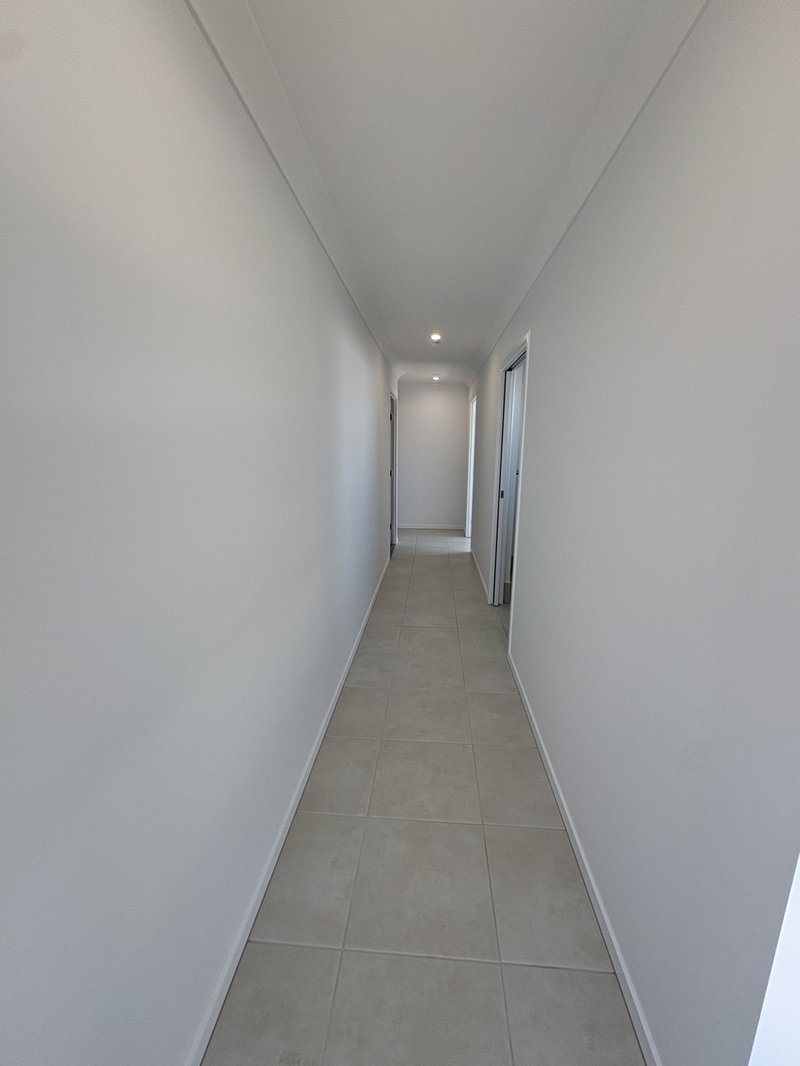 Photo - 12 Jindilli Way, Tinana QLD 4650 - Image 17