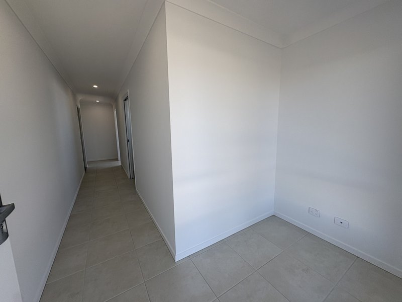 Photo - 12 Jindilli Way, Tinana QLD 4650 - Image 19