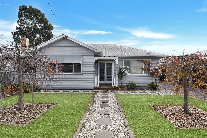 12 Johnson Street, Horsham VIC 3400