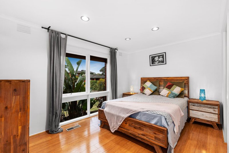 Photo - 12 Jolimont Avenue, Mulgrave VIC 3170 - Image 5