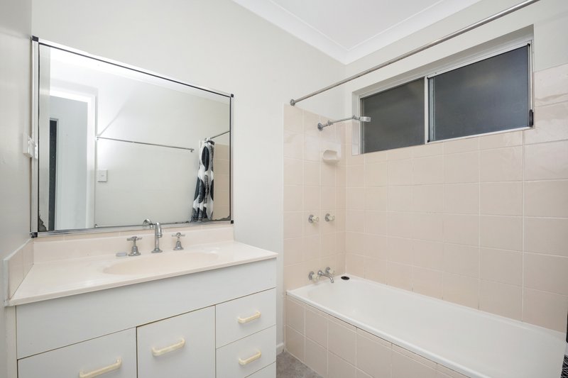 Photo - 12 Julia Street, Kirwan QLD 4817 - Image 5