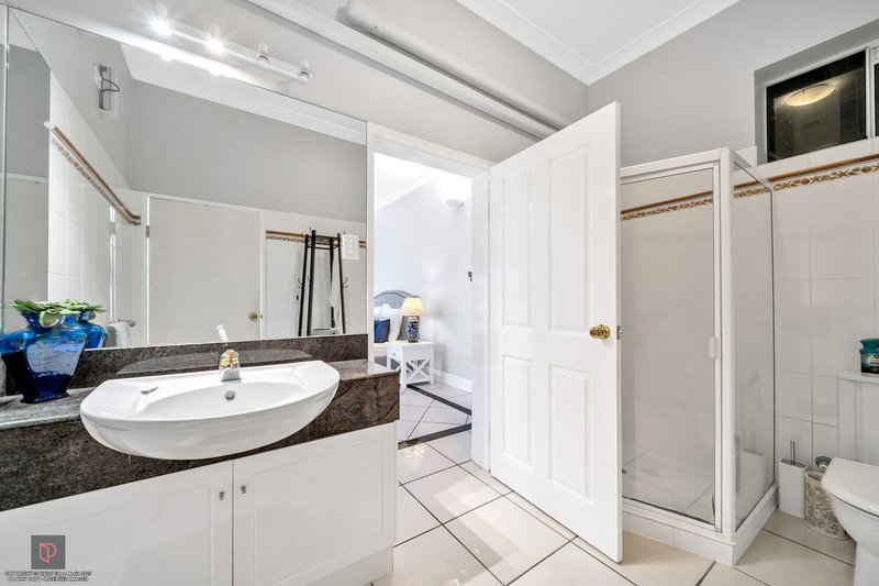 Photo - 12 Julian Close, Mooroobool QLD 4870 - Image 33