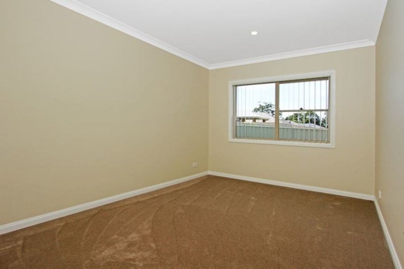 Photo - 12 Kamala Avenue, Ulladulla NSW 2539 - Image 12