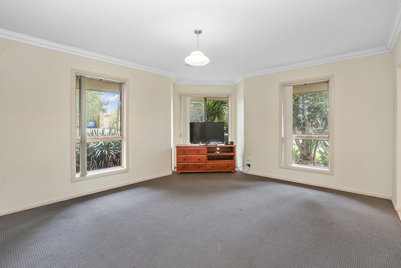 Photo - 12 Kanowna Place, Lara VIC 3212 - Image 4