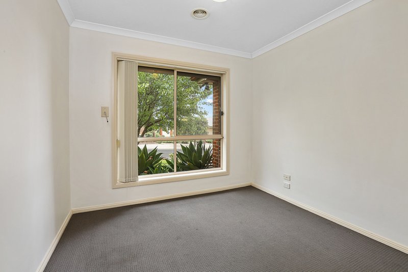 Photo - 12 Kanowna Place, Lara VIC 3212 - Image 10