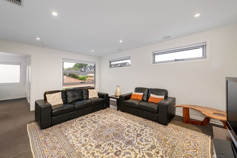 Photo - 12 Kara Street, Doncaster East VIC 3109 - Image 3