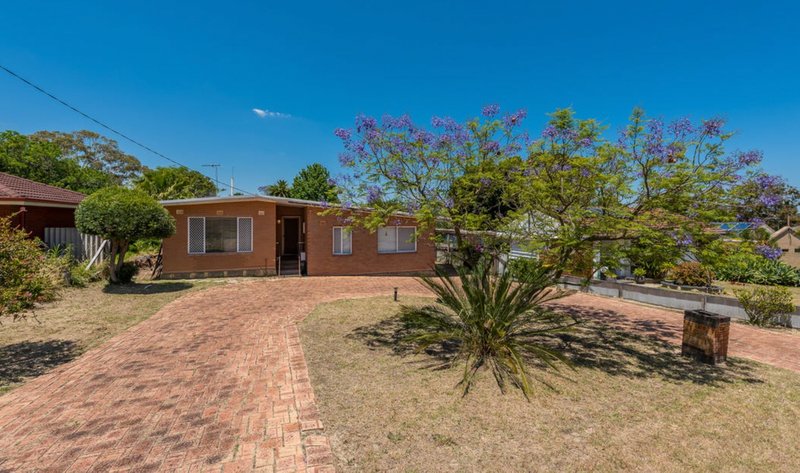 Photo - 12 Keeley Way, Girrawheen WA 6064 - Image 3